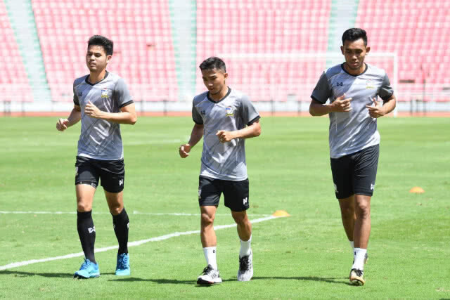 "ช้างศึก"ซ้อมฟื้นฟูร่างกาย-"พีรดนย์"ยันทำเต็มที่