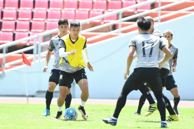 "ช้างศึก"ซ้อมฟื้นฟูร่างกาย-"พีรดนย์"ยันทำเต็มที่