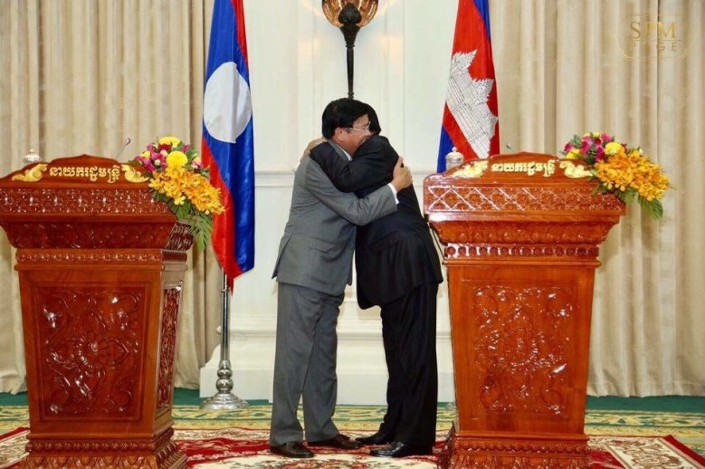 "ฮุน เซน" ใช้แผนที่ยุคอาณานิคม แก้ปัญหาชายแดนกับลาว 