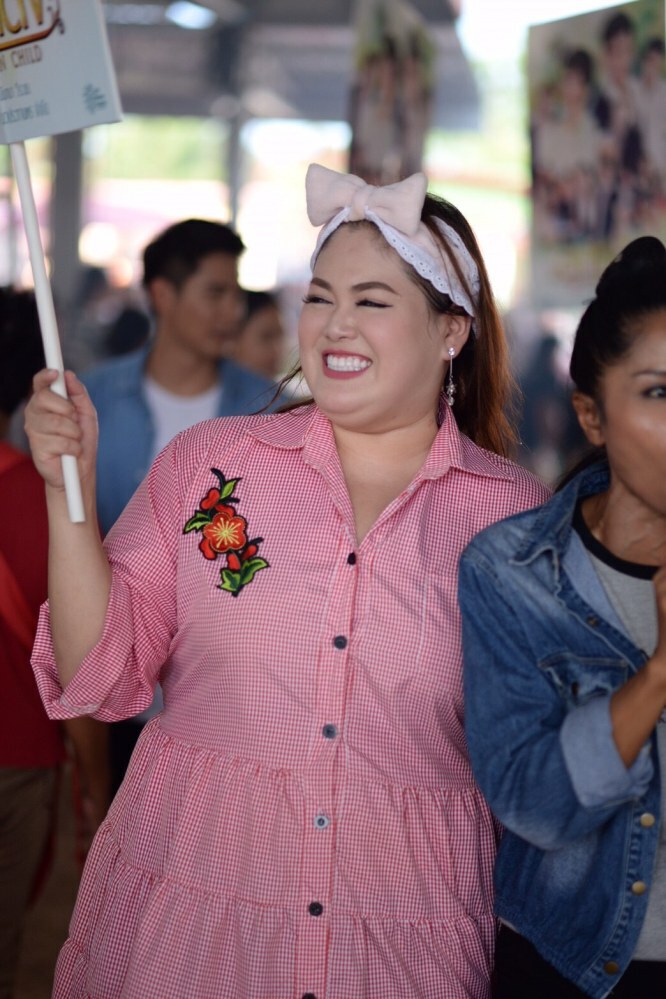 นักแสดงเดินสายโปรโมทละคร 'ลูกหลง'