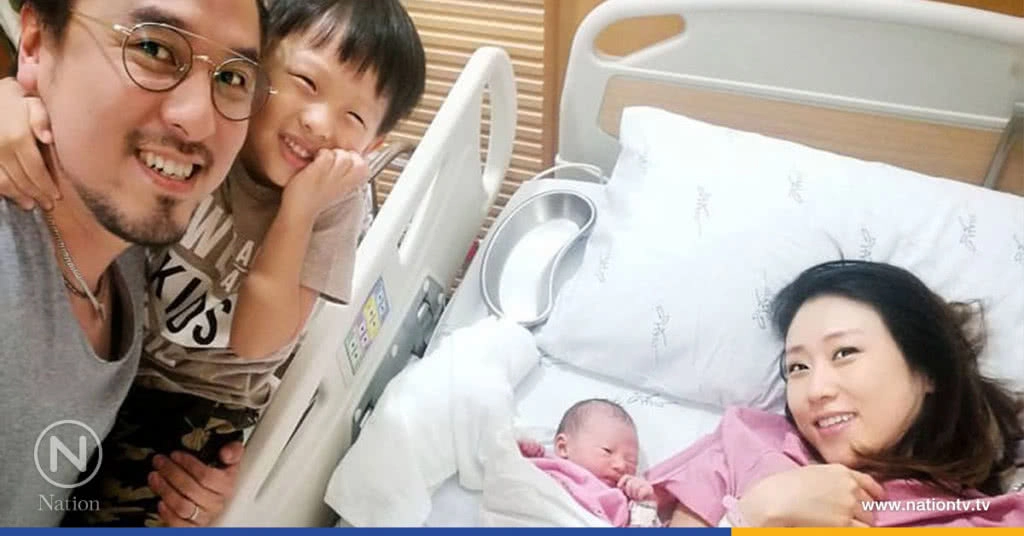 'เบลล์ ไชน่าดอลล์' เฮ!! คลอดลูกสาว 'น้องนานะ' 'เบลล์ ไชน่าดอลล์' เฮ!! คลอดลูกสาว 'น้องนานะ'