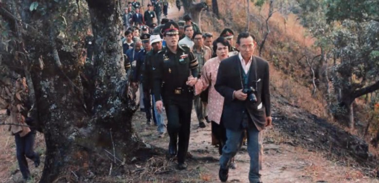 พระองค์ทีฯ ทรงร่วมงานจิตอาสา ในช่วงวันหยุดเรียน