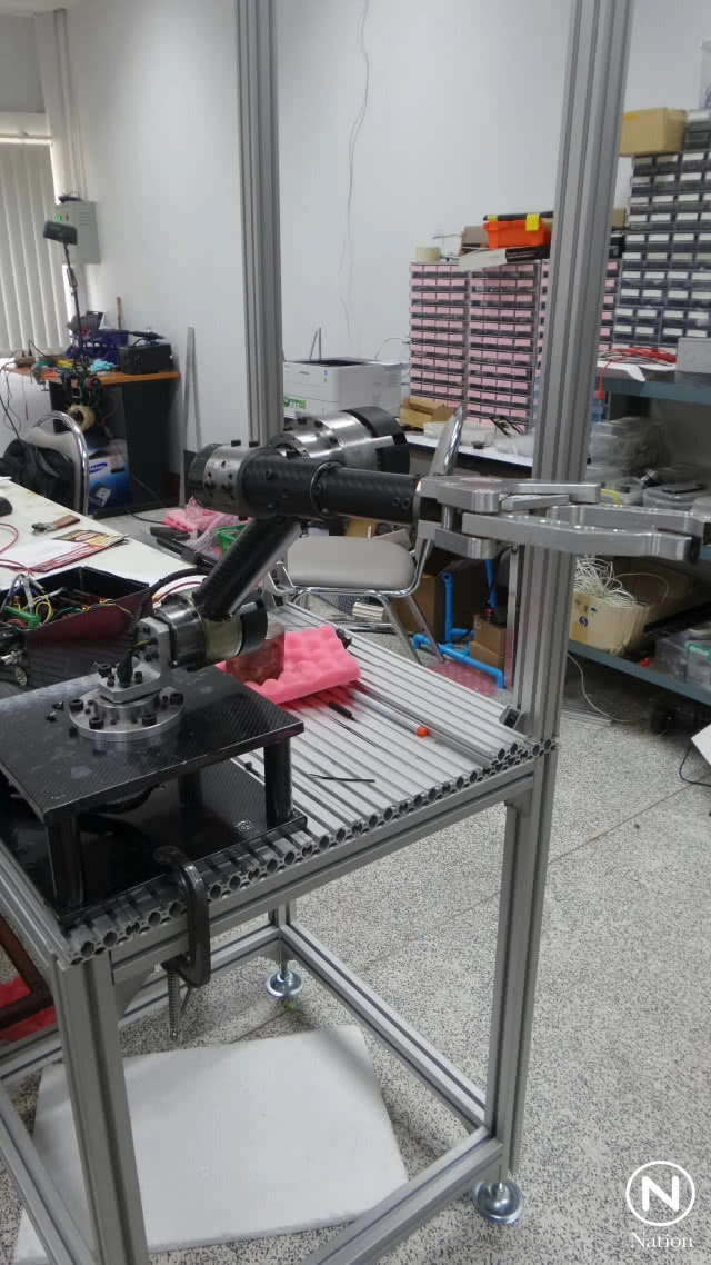 แขนกลหุ่นยนต์เก็บกู้ระเบิด ม.อ. ส่งมอบกลาโหม 10 ตัว ปลายปี 60