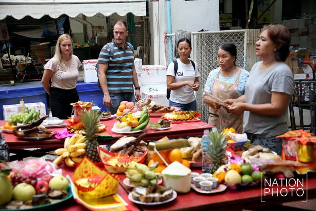 ไหว้บรรพบุรุษ ในวันสารทจีน