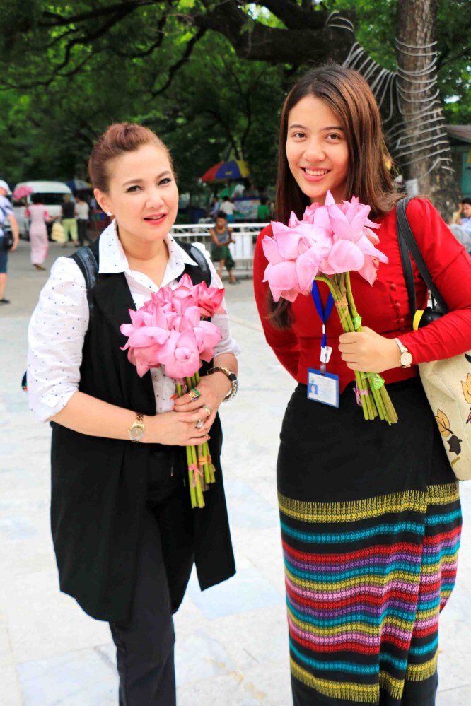 เที่ยวละไมฯ ตอน :: เที่ยวมัณฑะเลย์ ชมประเพณีสรงพระพักตร์