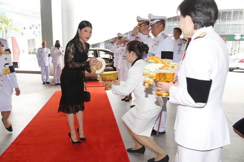 พระองค์หญิงสิริวัณณวรีฯ แสดงพระอัฉริยภาพออกแบบเครื่องประดับ