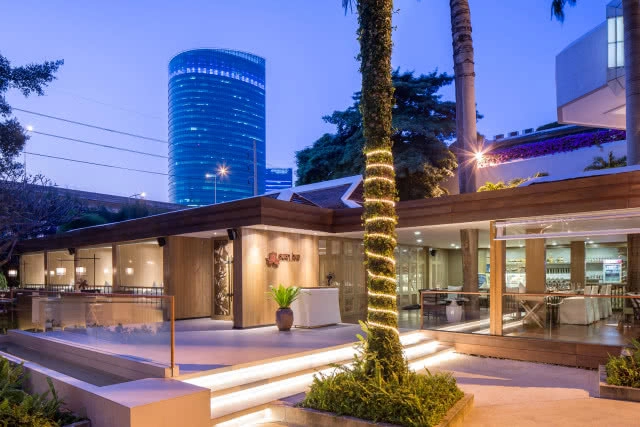 อร่อยปักหมุด : อร่อยหลากสไตล์เมนูอาหารไทยหาทานยากที่ห้องอาหารไทยสวนบัว