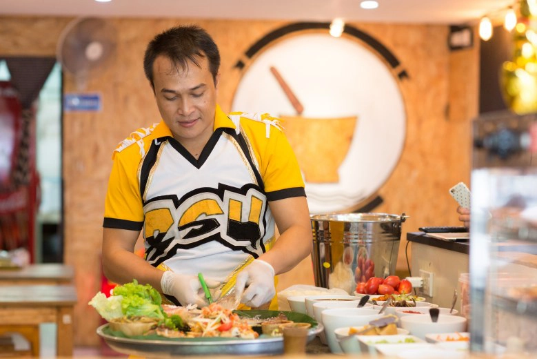 ส้มตำเชียร์ลีดดิ้ง