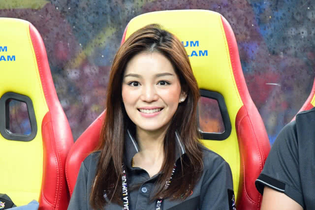 ด่วน!! มาดามเดียร์ ประกาศยุติบทบาท ผจก.ทีมยู 23