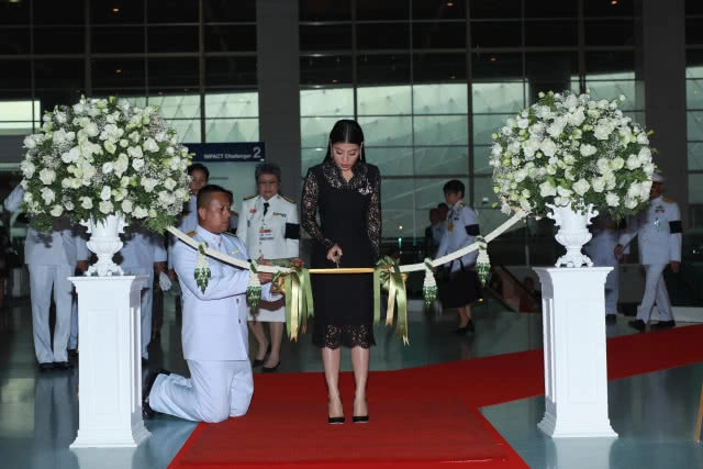 พระเจ้าหลานเธอ พระองค์เจ้าสิริวัณณวรีนารีรัตน์ เสด็จเปิดงานและทอดพระเนตร Bangkok Gems & Jewelry Fair