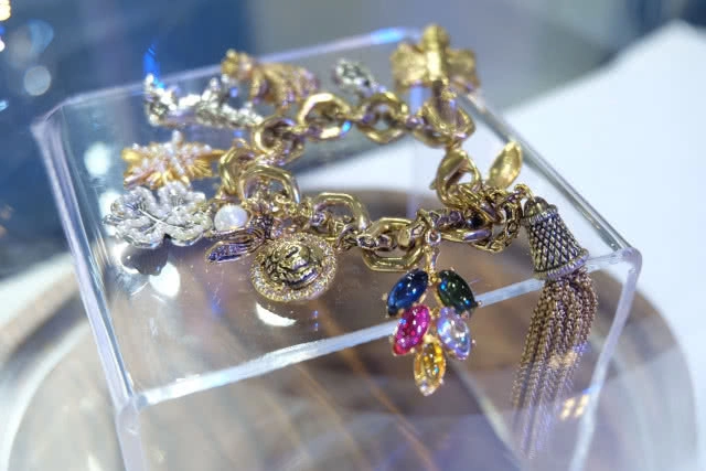 พระเจ้าหลานเธอ พระองค์เจ้าสิริวัณณวรีนารีรัตน์ เสด็จเปิดงานและทอดพระเนตร Bangkok Gems & Jewelry Fair