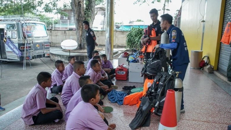 "สุราษฎร์โมเดล" สอนน้องรู้วิธีกู้ชีวิตผู้ป่วยฉุกเฉิน