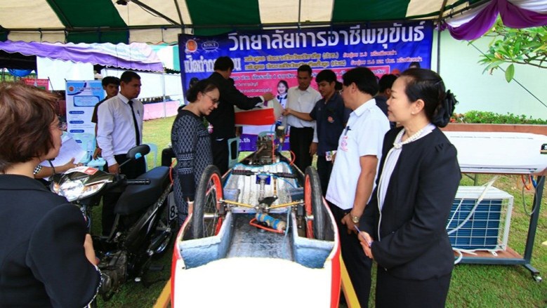 อาชีวะขุนหาญนำทีมโชว์ของดีเรียนอาชีพ