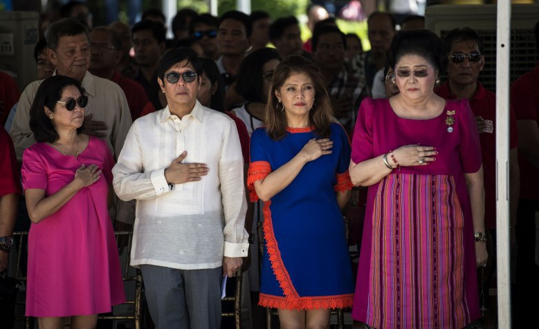 ดูเตร์เตสรรเสริญ ‘มาร์กอส’ เป็นฮีโร่
