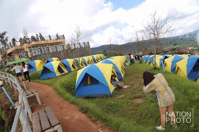 แห่เที่ยวชมหมอก บนยอดภูทับเบิก