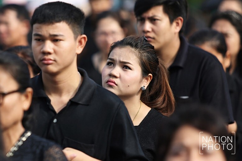 (ภาพชุด)ประชาชนกราบสักการะพระบรมศพ