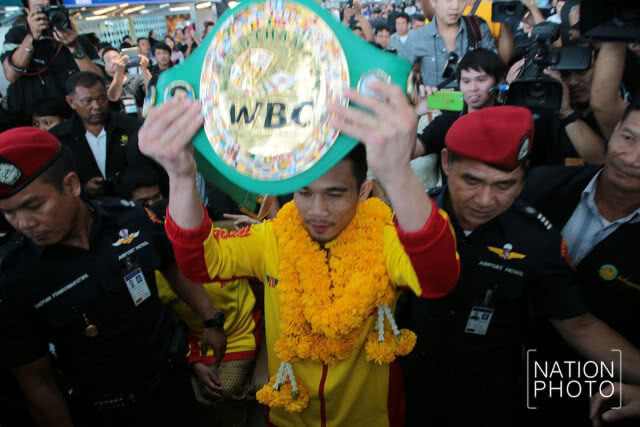 ศรีสะเกษ หอบเข็มขัดแชมป์กลับไทยแล้ว