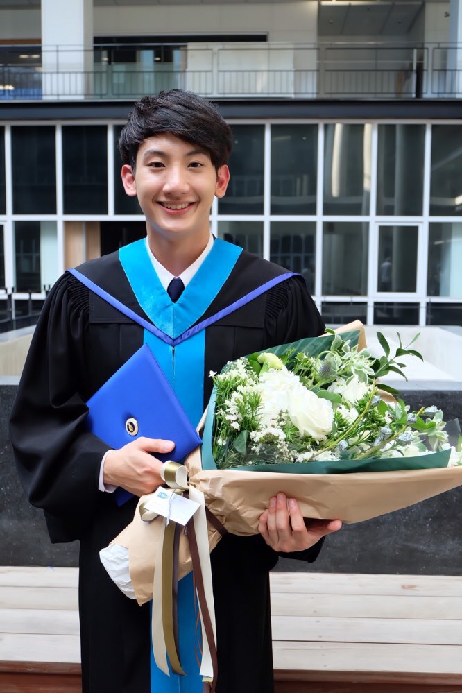 เพื่อน-แฟนคลับ ร่วมยินดี! "ท็อปแท็ป" บัณฑิตใหม่ ม.มหิดล