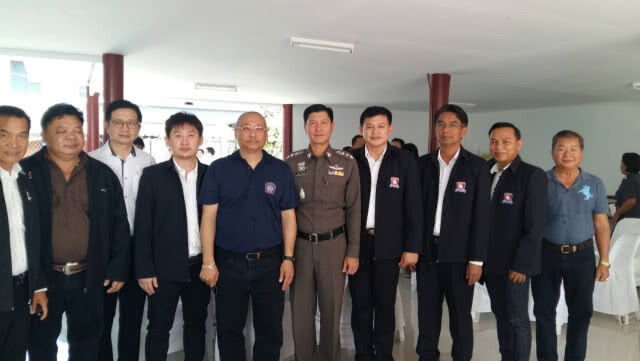 ทำบุญโรงพัก  บูรณะอาคารโครงการอาหารกลางวัน
บำรุงขวัญเจ้าหน้าที่ตำรวจ   เติมสุขให้ชาวบ้าน