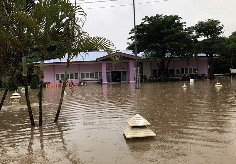 ฤทธิ์พายุ DOKSURI ทำน้ำท่วมสถานที่ราชการหลายจุด
