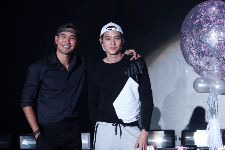 "เจมส์จิ" ปลื้ม! "เกรท" เซอร์ไพรส์เค้กวันเกิดก้อนแรก!!