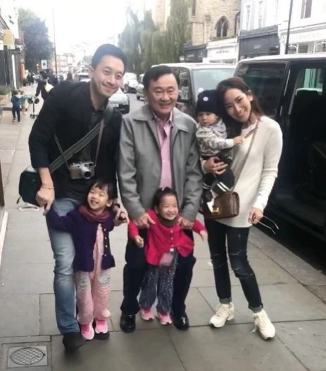 ก้นบึ้งความรู้สึก...
"เอม พินทองทา" 
กับ 11 ปี ที่
"ทักษิณ" ถูกยึดอำนาจ