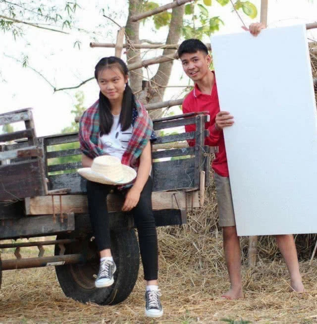 เพลงจากวงอินดี้ ม.ปลาย "ฮักเขาสาอ้าย" โดนใจคนอกหัก ทะลุ 16 ล้านวิว!