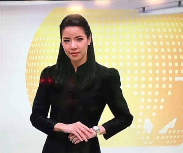 กวาง อรการ จิวะเกียรติ 
แกร่งเกินพิกัด
จากวงการบันเทิง
สู่ผู้ประกาศข่าว