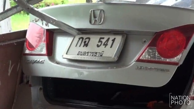 พยาบาล
ขับเก๋งหลับใน!
เสียหลักชนป้อมตำรวจ
ดับคาที่