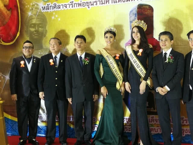 ทำดีต้องชื่นชม รางวัลเกียรติยศ หลักศิลาจารึกพ่อขุนรามคำแหงมหาราชทองคำ ประจำปี 2560