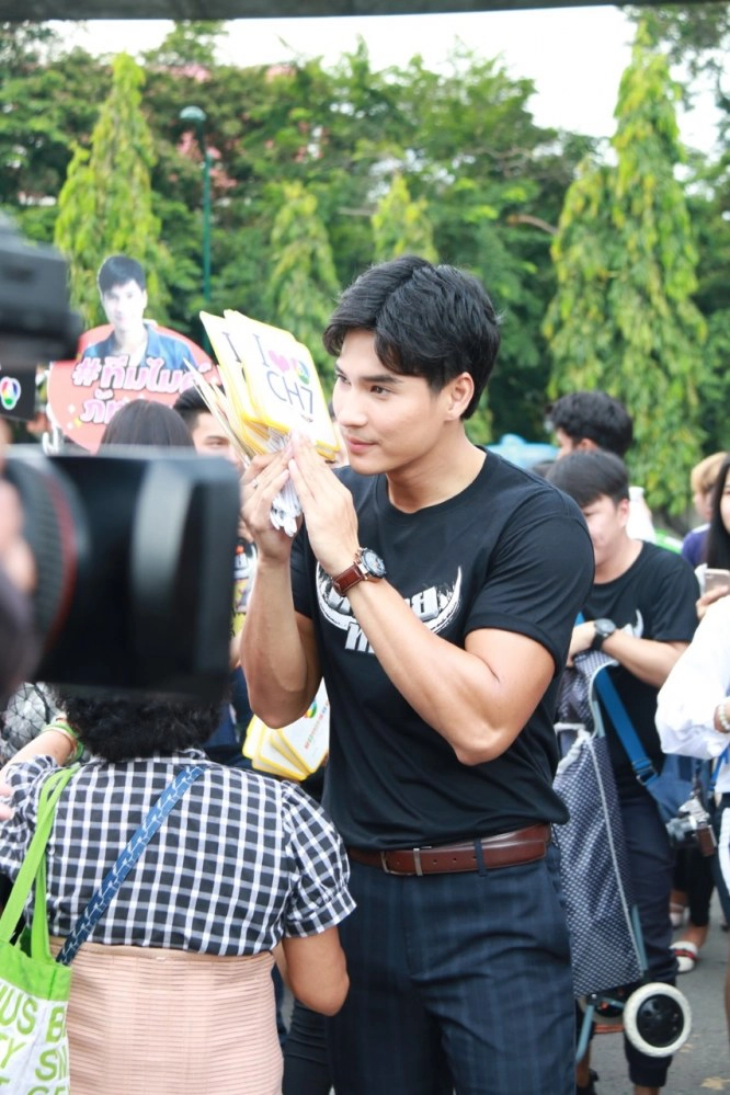 จตุจักรแตก! 'ไมค์-ปุ๊กลุก' นำทีมชวนดู 'นายฮ้อยทมิฬ' คืนนี้