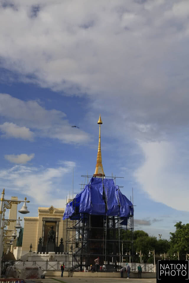 เร่งจัดสร้างพระเมรุมาศจำลอง ณ ลานอนุสาวรีย์รัชกาลที่1