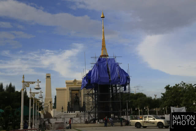เร่งจัดสร้างพระเมรุมาศจำลอง ณ ลานอนุสาวรีย์รัชกาลที่1