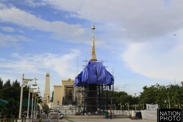 เร่งจัดสร้างพระเมรุมาศจำลอง ณ ลานอนุสาวรีย์รัชกาลที่1