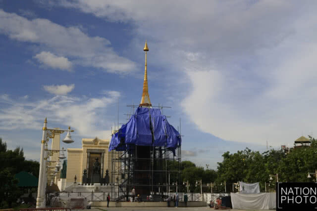 เร่งจัดสร้างพระเมรุมาศจำลอง ณ ลานอนุสาวรีย์รัชกาลที่1