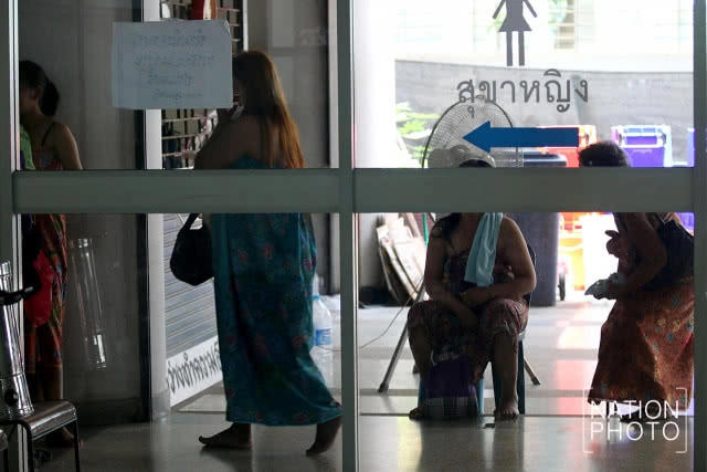 กทม.เปิดที่พักฟรี ให้คนต่างจังหวัดที่มาถวายอาลัย