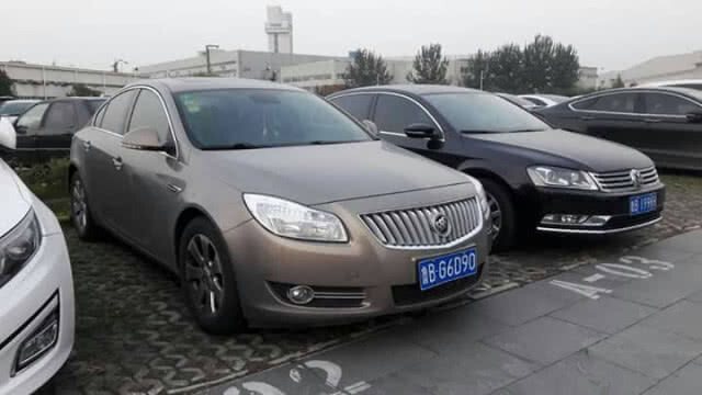 "หงฉี" 1 ในรถยนต์แบรนด์ดังของจีน !!!