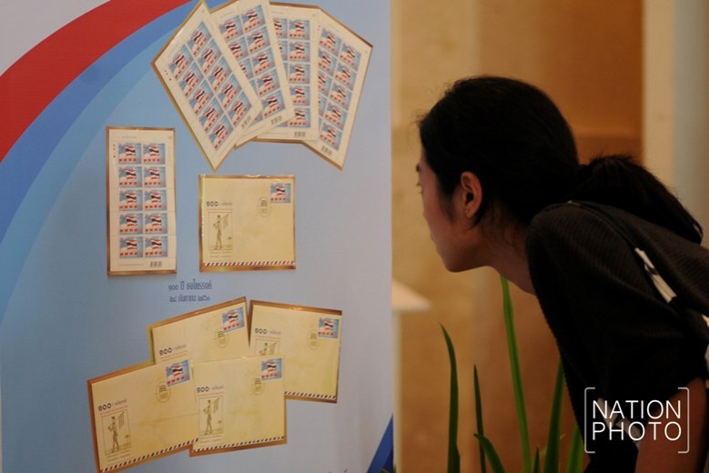 (ภาพชุด)เปิดตัวแสตมป์ที่ระลึก 100 ปีธงไตรรงค์
