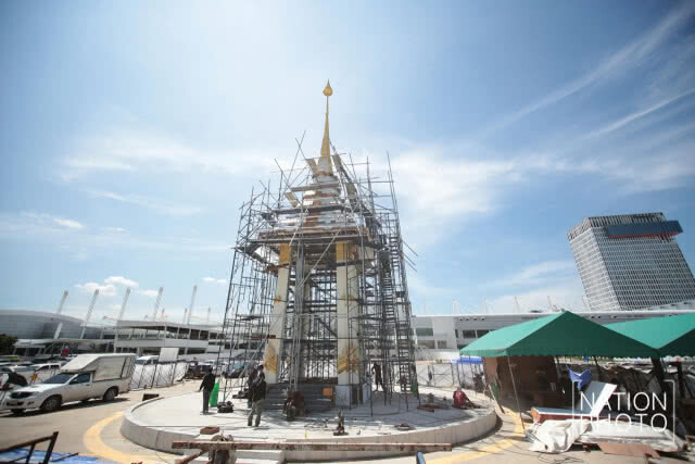 พระเมรุมาศจำลอง ด้านหน้าไบเทค บางนา