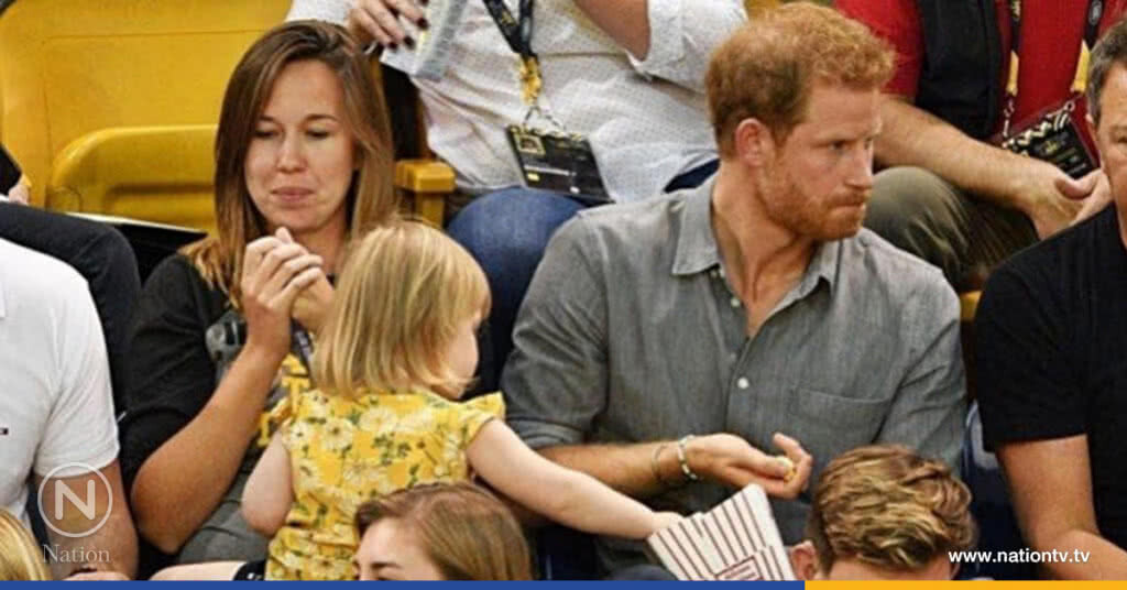 ชมคลิปน่ารัก หนูน้อยแอบฉกป๊อปคอร์น "เจ้าชายแฮร์รี"