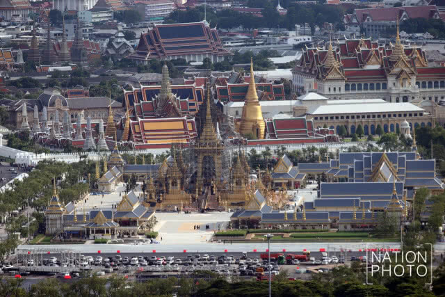 (คลิป) ภาพมุมสูง...พระเมรุมาศ ซึ่งใกล้เสร็จสมบูรณ์