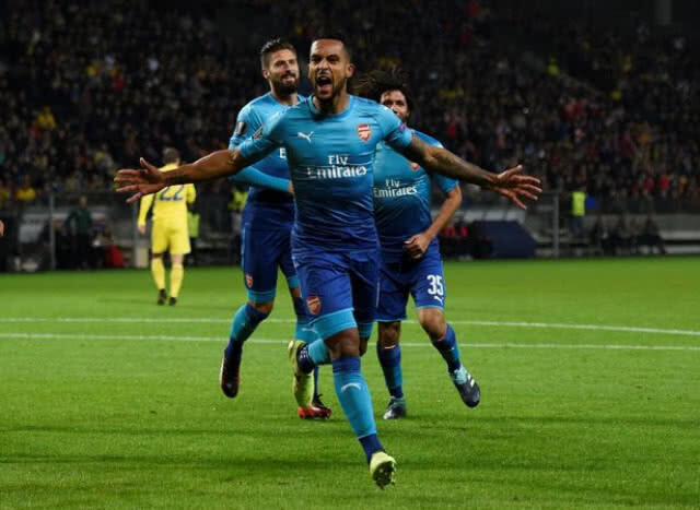"วัลคอตต์" เบิ้ล พาปืนใหญ่ อัดบาเต คาบ้าน 4-2