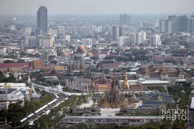 (คลิป) ภาพมุมสูง...พระเมรุมาศ ซึ่งใกล้เสร็จสมบูรณ์