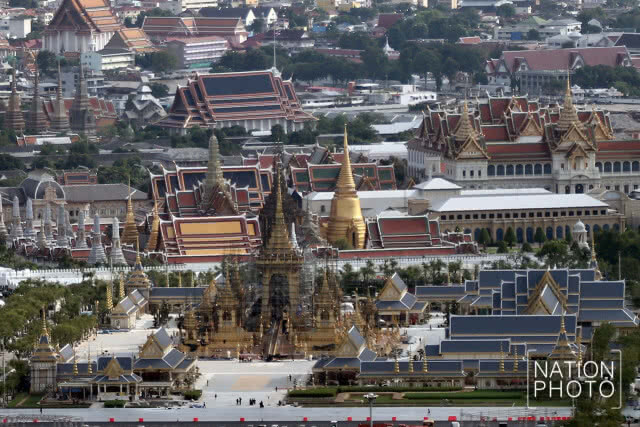 (คลิป) ภาพมุมสูง...พระเมรุมาศ ซึ่งใกล้เสร็จสมบูรณ์