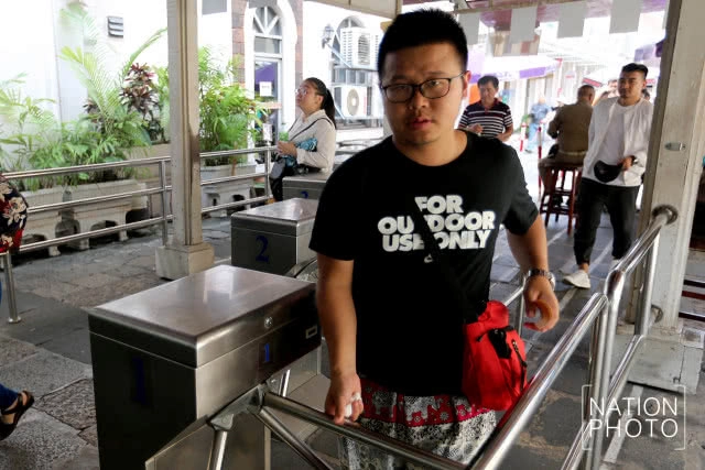 เปิดเข้าชมวัดพระแก้ววันสุดท้ายเตรียมความพร้อมพระราชพิธีถวายพระเพลิงพระบรมศพ รัชกาลที่ 9