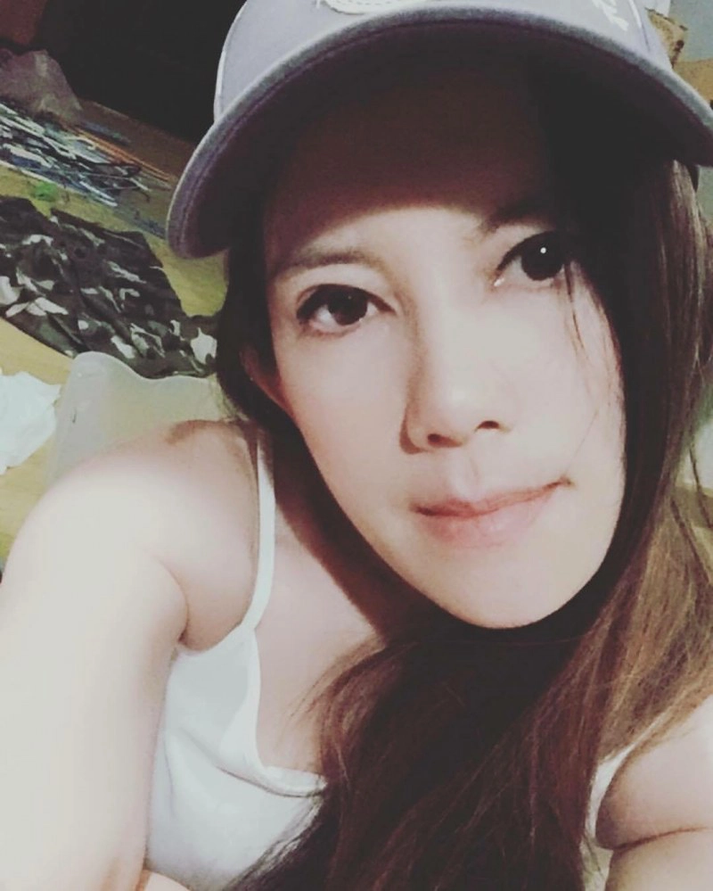 "กานต์ วิภากร" ขอโทษลูกทั้งน้ำตาหลัง "เสกโลโซ"มีลูกกับภรรยาใหม่
เล็งตั้งโต๊ะแถลงข่าวพรุ่งนี้ 