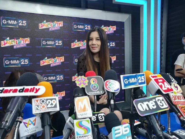 "กานต์" เปิดใจ
หลัง "เสก" โพสต์รูปลูกคนล่าสุด
 เปรยไม่ซีเรียส รู้เรื่องนานแล้ว
หวั่นลูกๆ เสียใจ