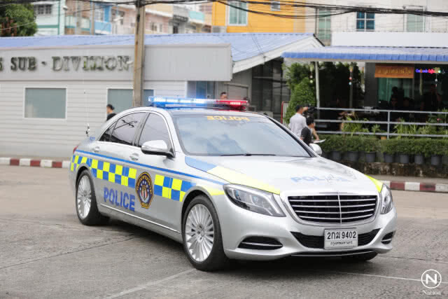 "จักรทิพย์" รับมอบรถเบนซ์ 11 คันนำขบวนรปภ.ในหลวง-พระเจ้าหลานเธอฯ