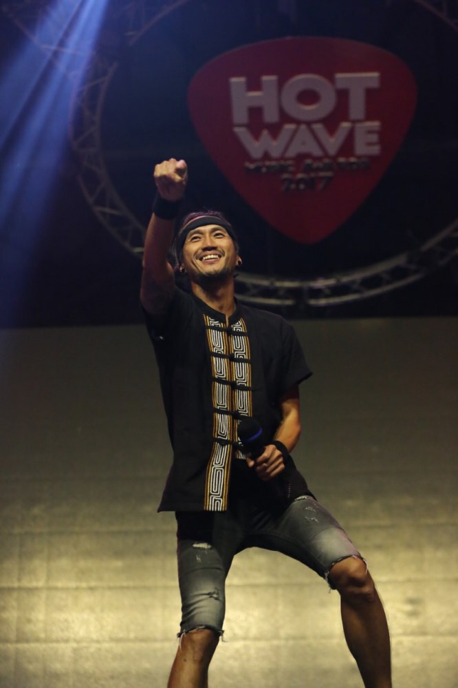 วง "มีเทน" สุดยอดวงดนตรีมัธยม "ฮอตเวฟ มิวสิค อวอร์ด"
