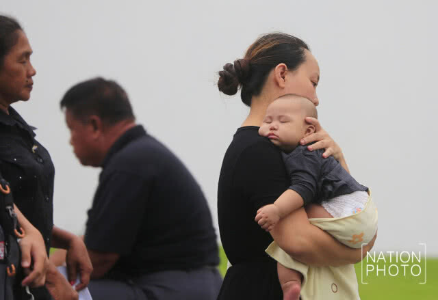 ประชาชนเข้ากราบสักการะพระบรมศพ ในหลวงรัชกาลที่ 9